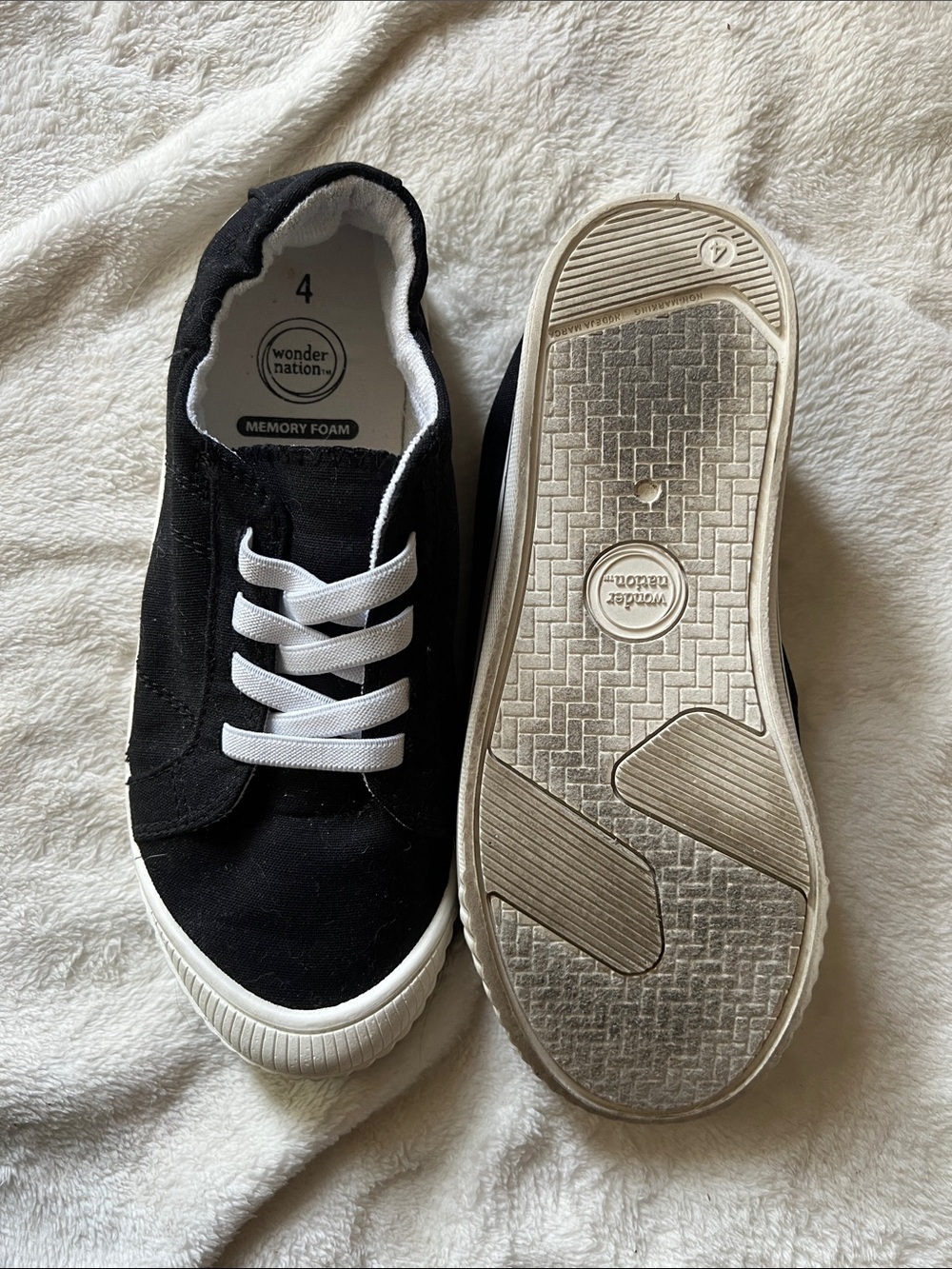 wonder nation Black Canvas Sneakers with White Laces